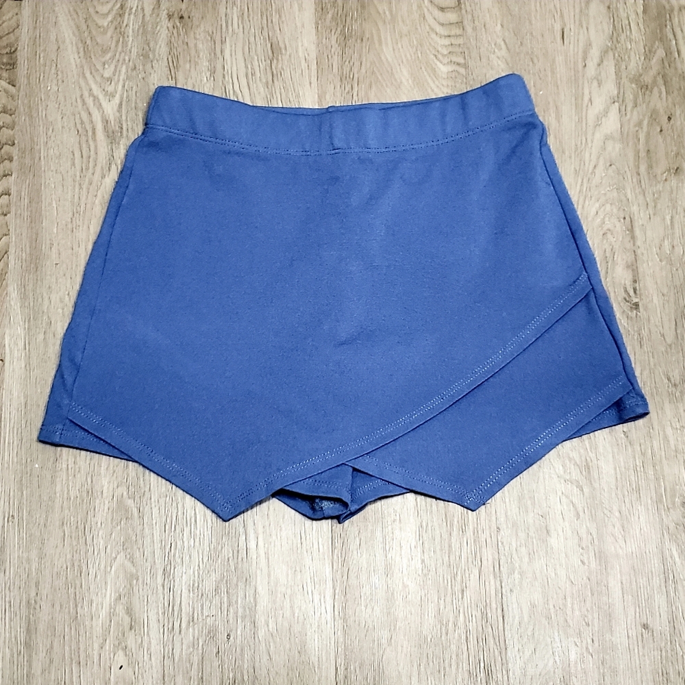 Adorable Chic Blue Mini Skort